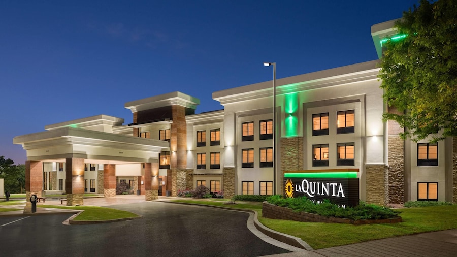 La Quinta Inn & Suites by Wyndham Memphis Wolfchase