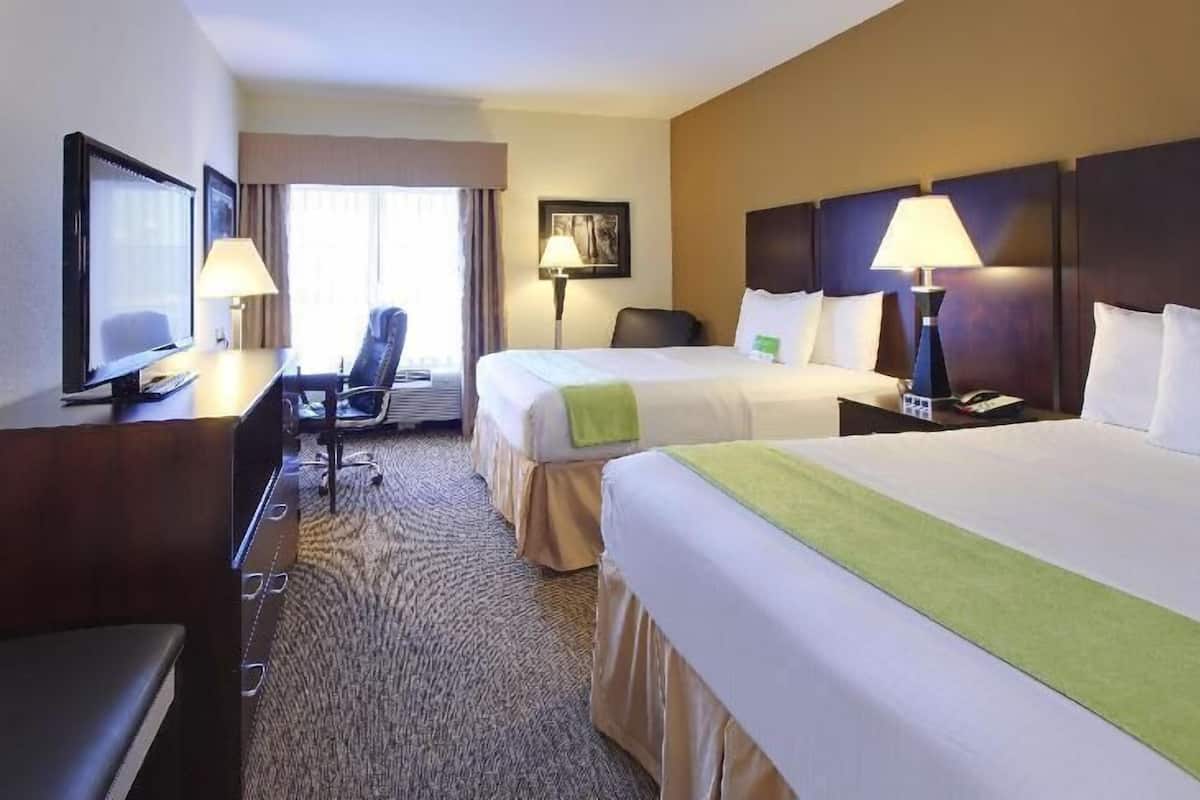 Premium bedding, pillowtop beds, desk, iron/ironing board