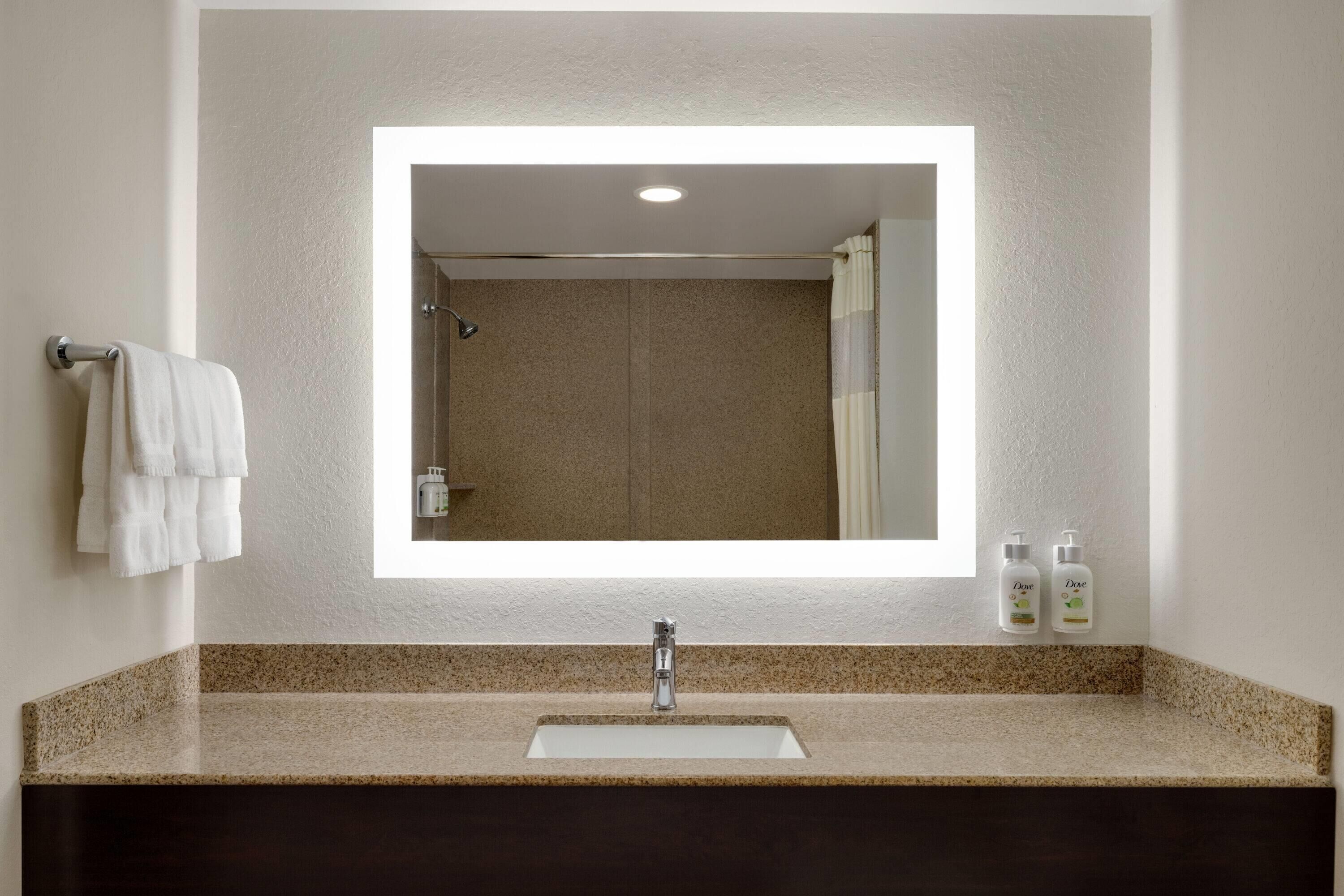 combined shower/bathtub, free toiletries, hair dryer, towels