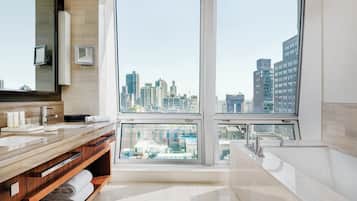 منطقة تناول الطعام للأسر