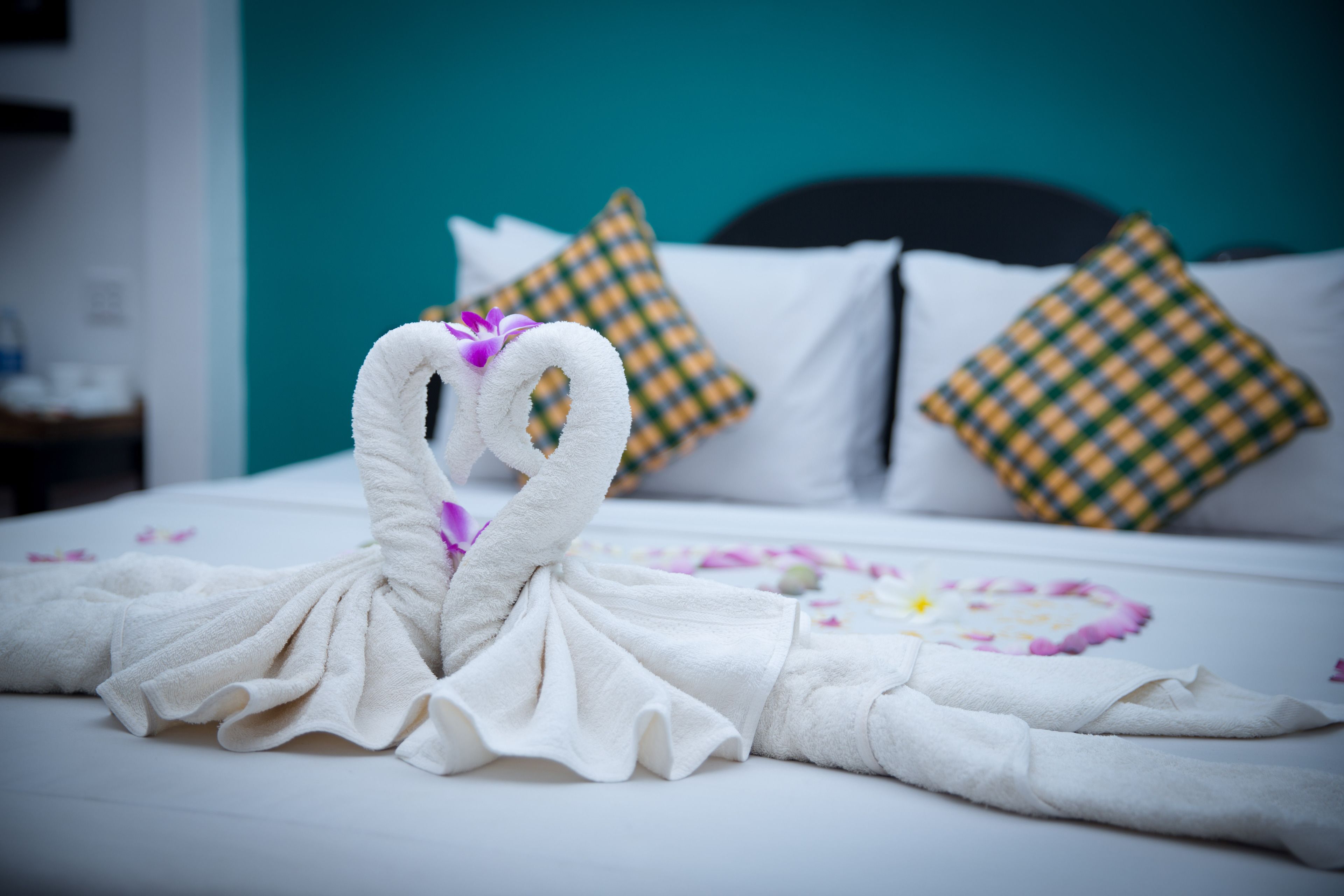 premium bedding, pillow-top beds, minibar, in-room safe