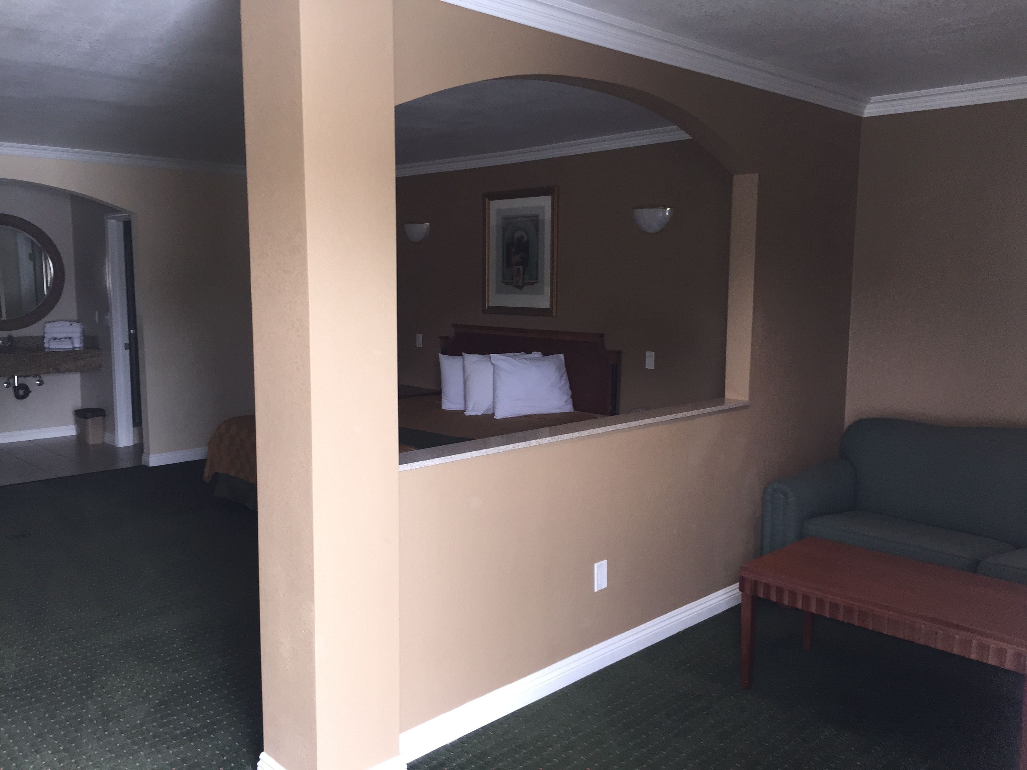Walnut Inn & Suites — photo 9