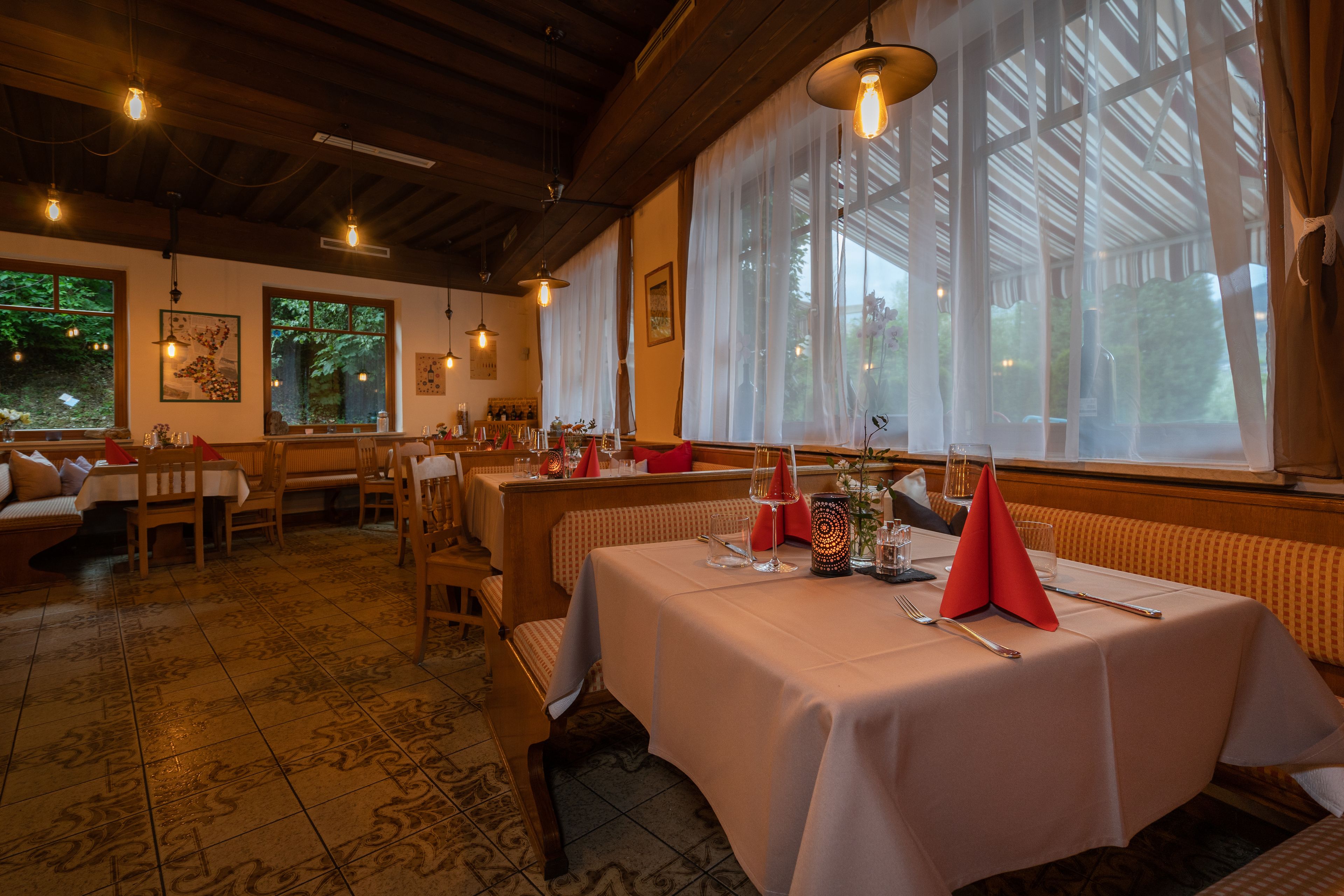 Frühstück, Mittagessen, Abendessen, Speisen im Freien 