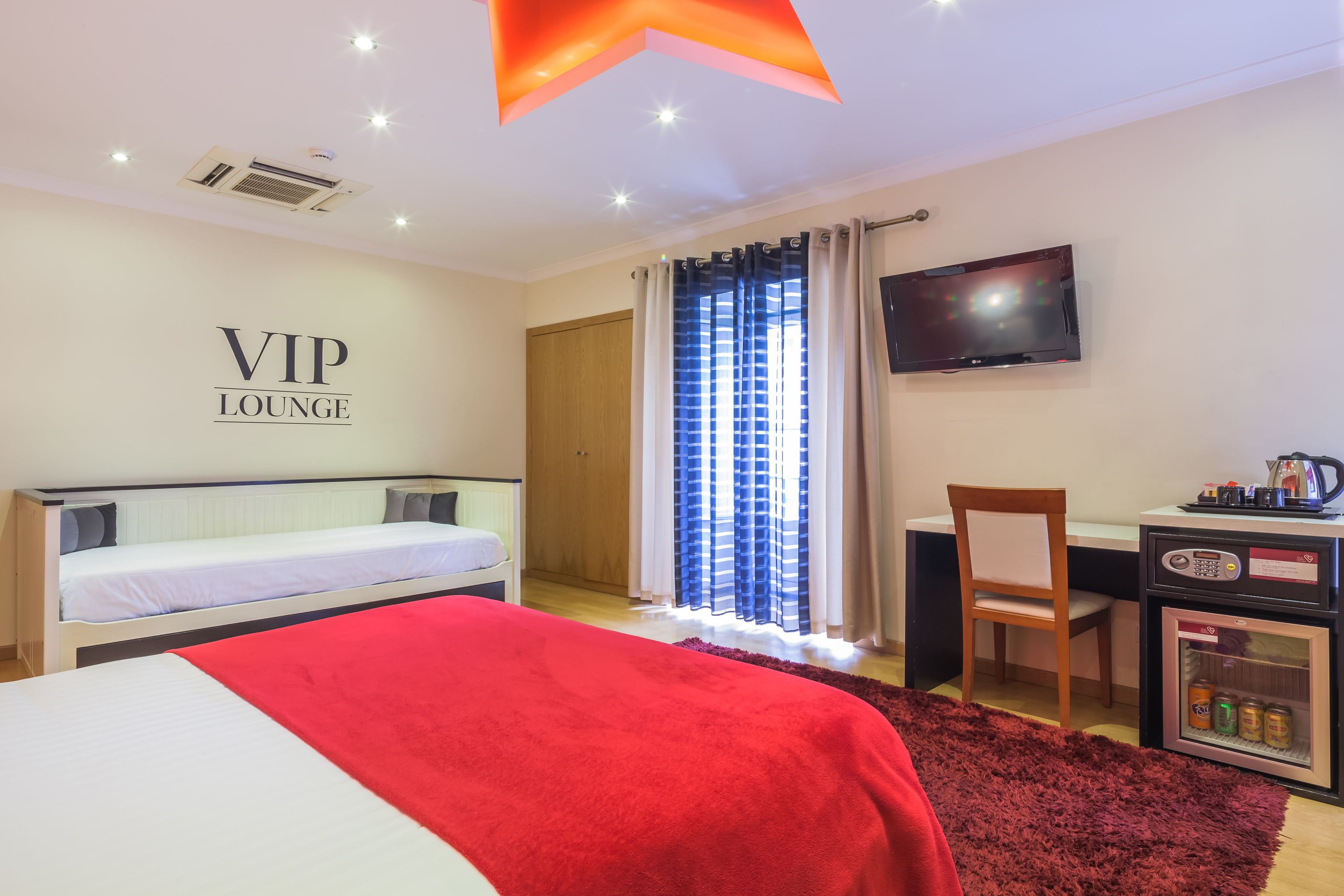 deluxe double room | in-room safe, desk, blackout curtains, soundproofing
