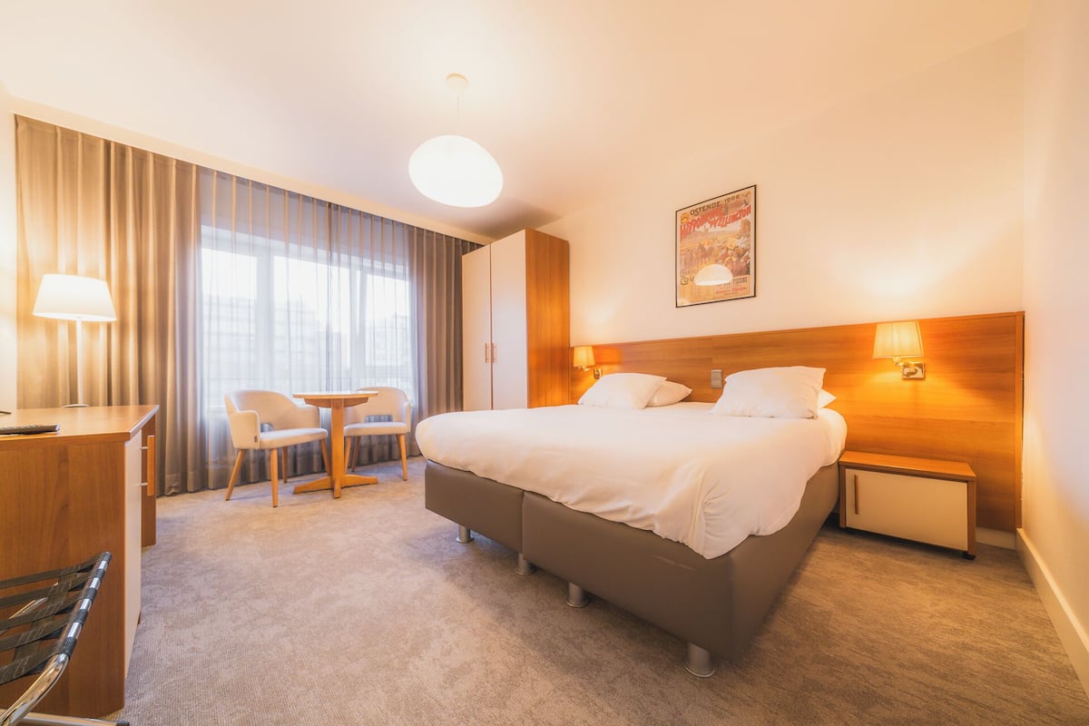 Comfort Room, City View | Free WiFi, bed sheets, alarm clocks