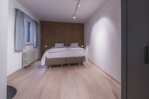 Suite Familiale (Large) | Wi-Fi gratuit, draps fournis, réveils