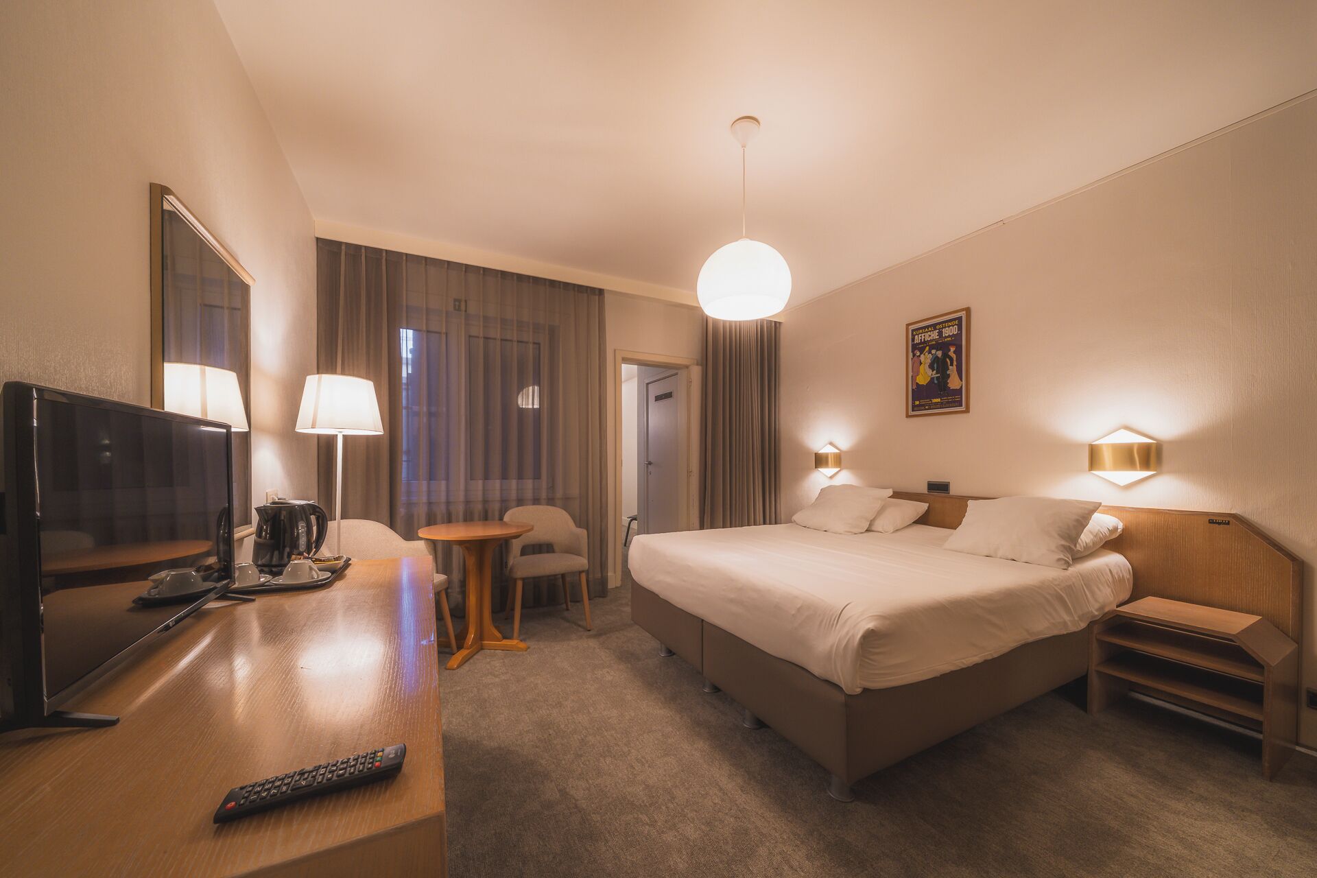 Family Quadruple Room | Free WiFi, bed sheets, alarm clocks