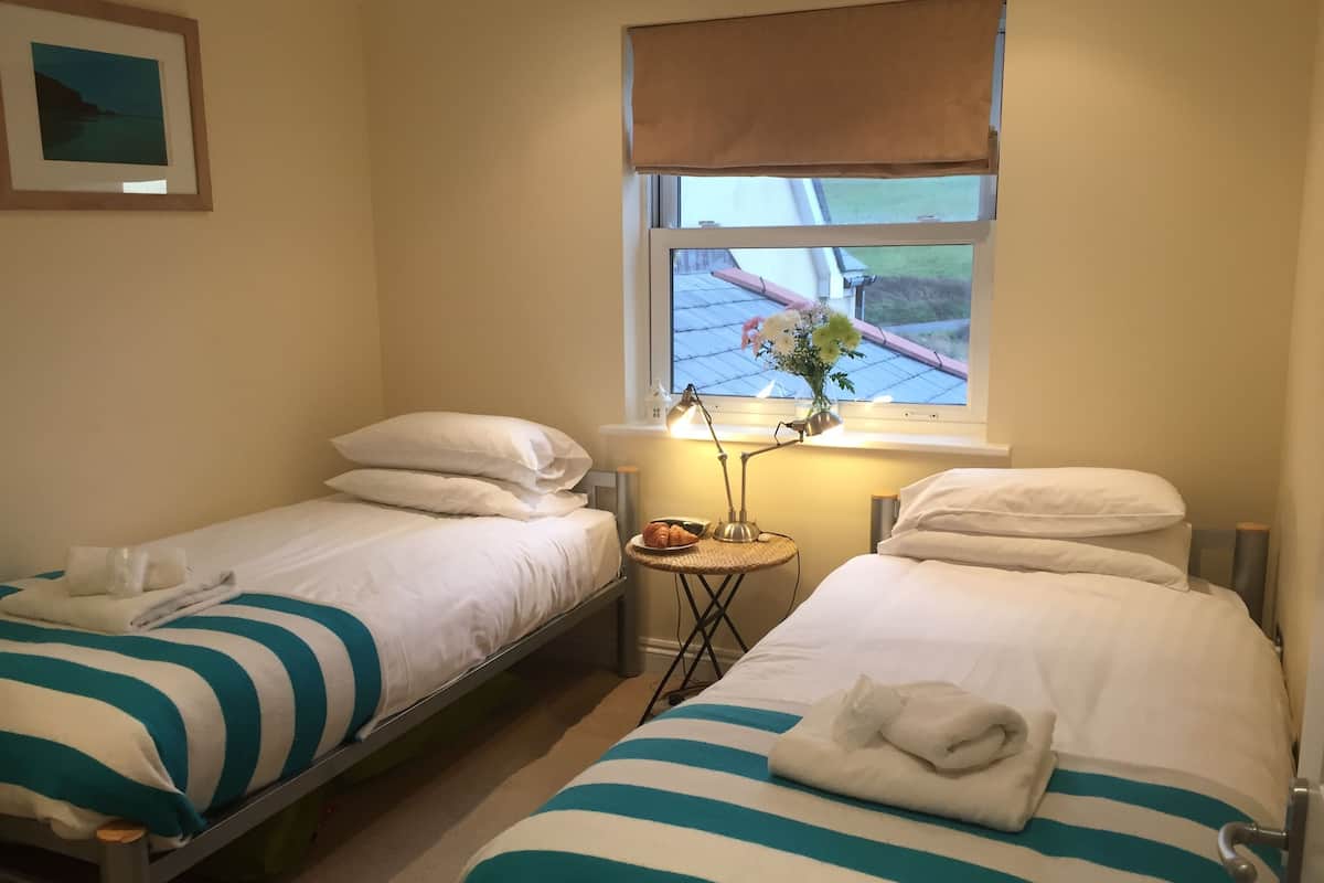 Standard Apartment, 3 Bedrooms, 2 Bathrooms, Sea View