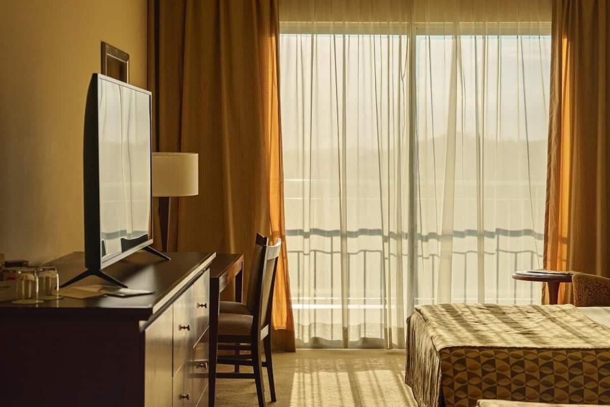 Minibar, in-room safe, laptop workspace, soundproofing
