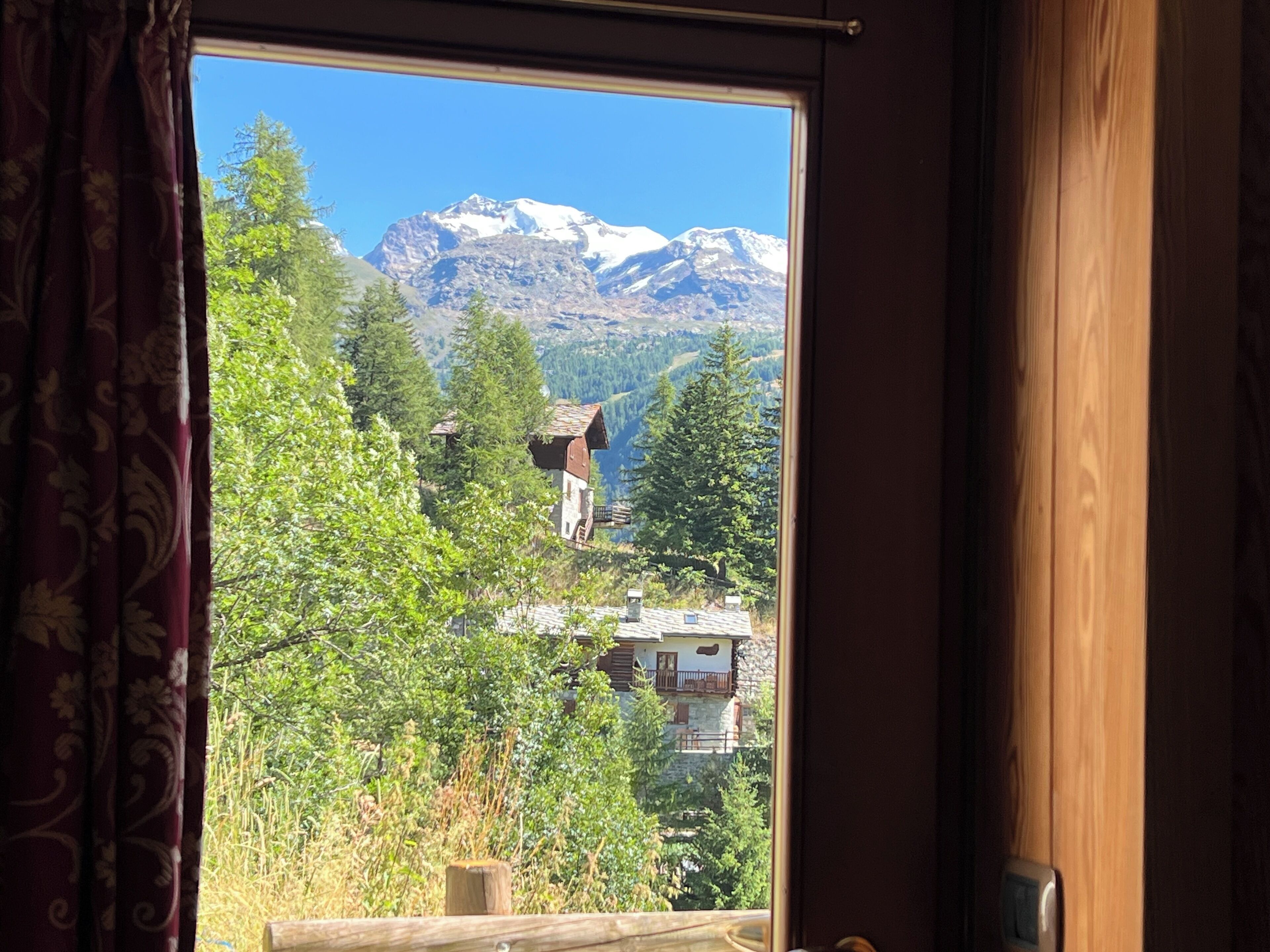 Down duvets, minibar, in-room safe, desk