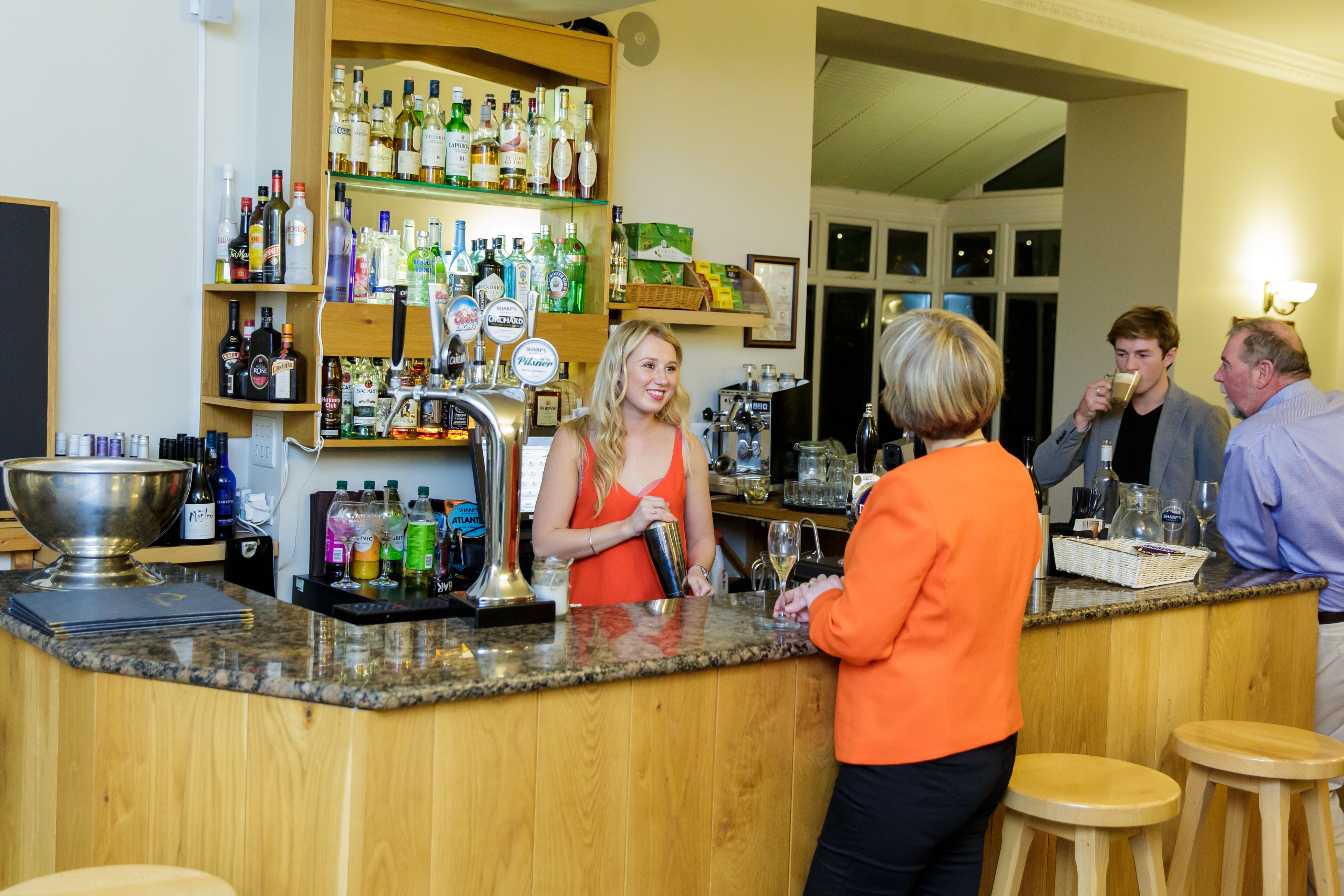 Bar (på overnattingsstedet)