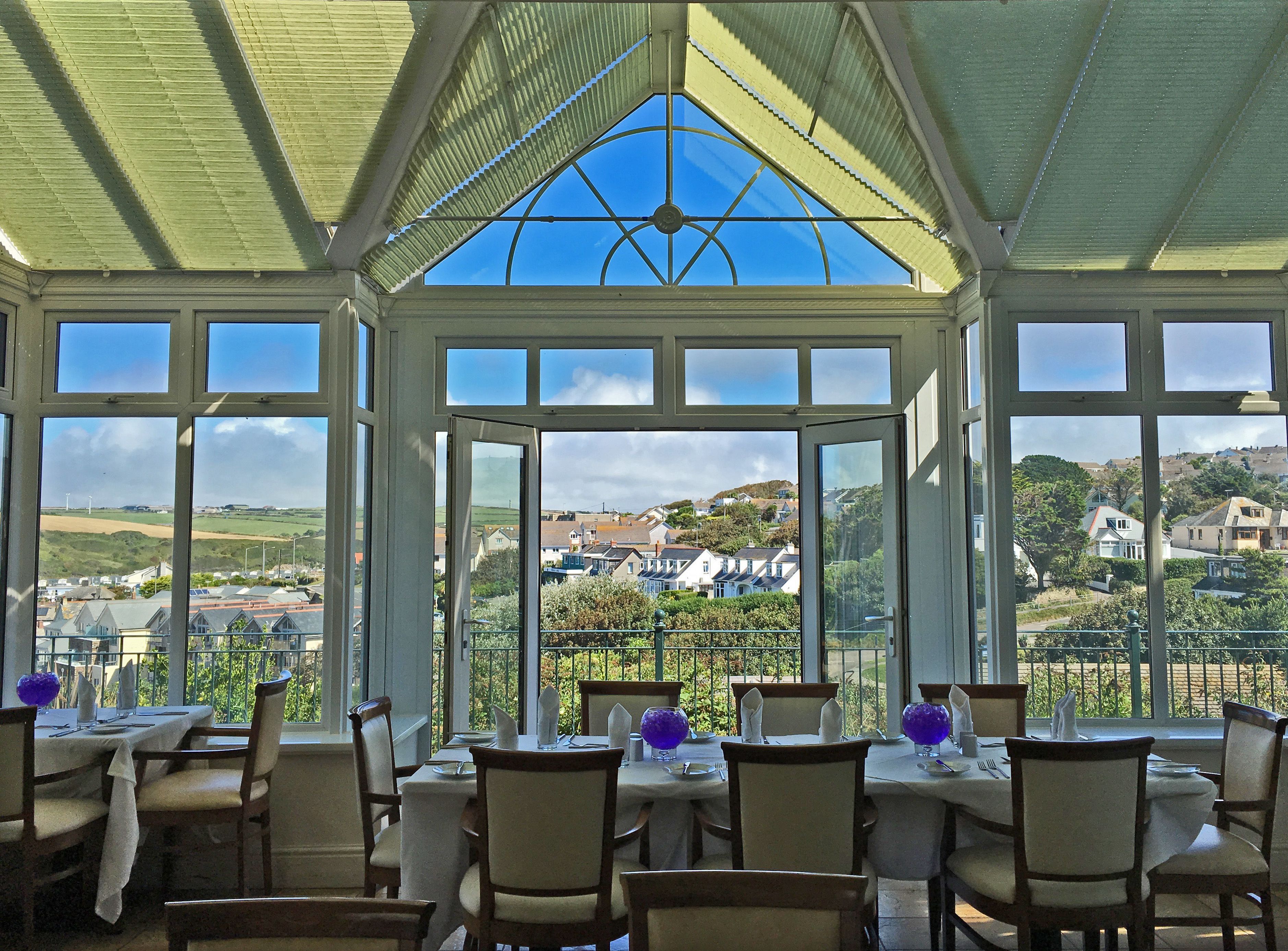 daily full breakfast (gbp 13.95 per person)