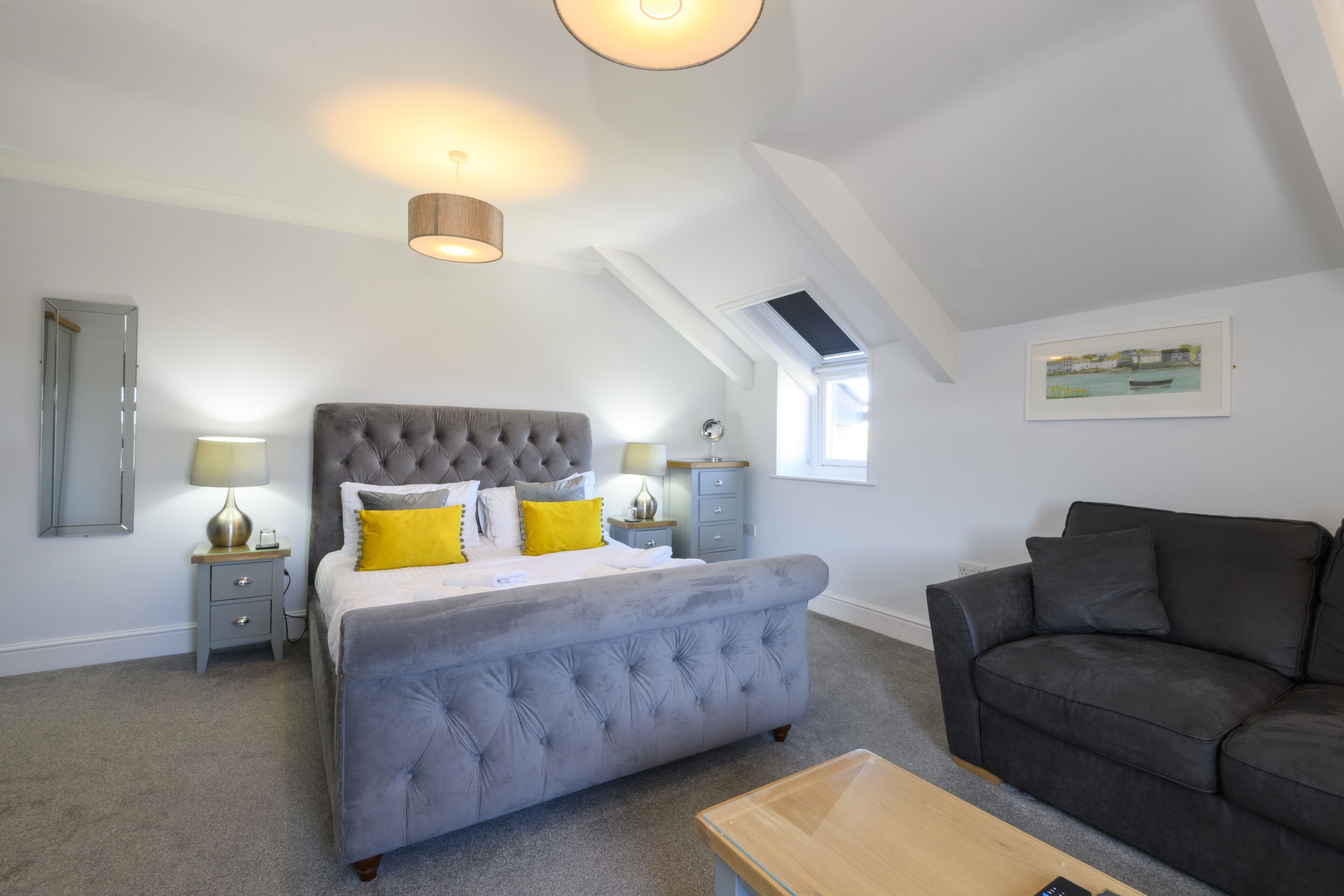 superior room, 1 king bed, non smoking, sea view | individually decorated, individually furnished, desk, iron/ironing board