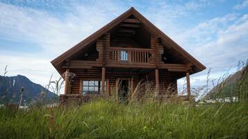 Cabin (Large) | Exterior