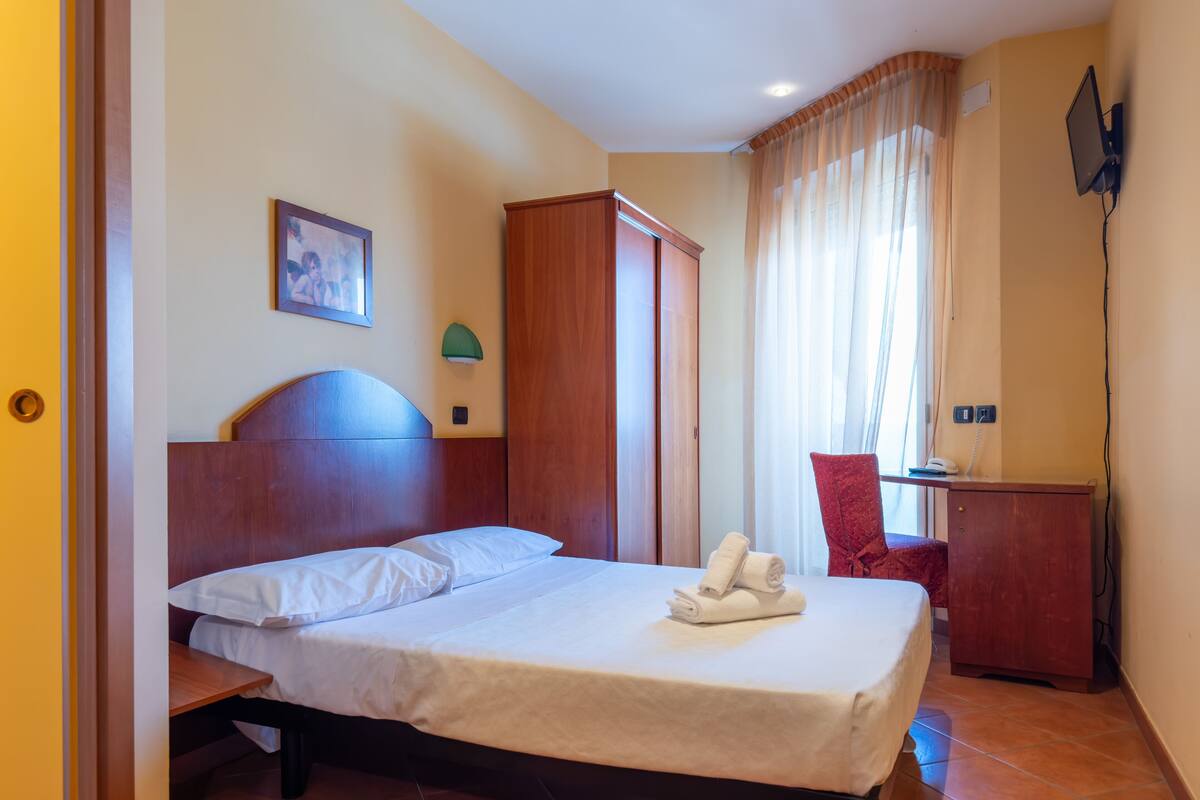 Doppia uso Singolo con balcone Vista Mare Laterale | 客房内保险箱、办公桌、遮光窗帘、免费 WiFi