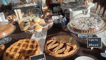Daily continental breakfast for a fee