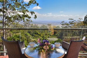 Daintree Room | View from property - Avocado Sunset B&B (Tamborine Mountain)