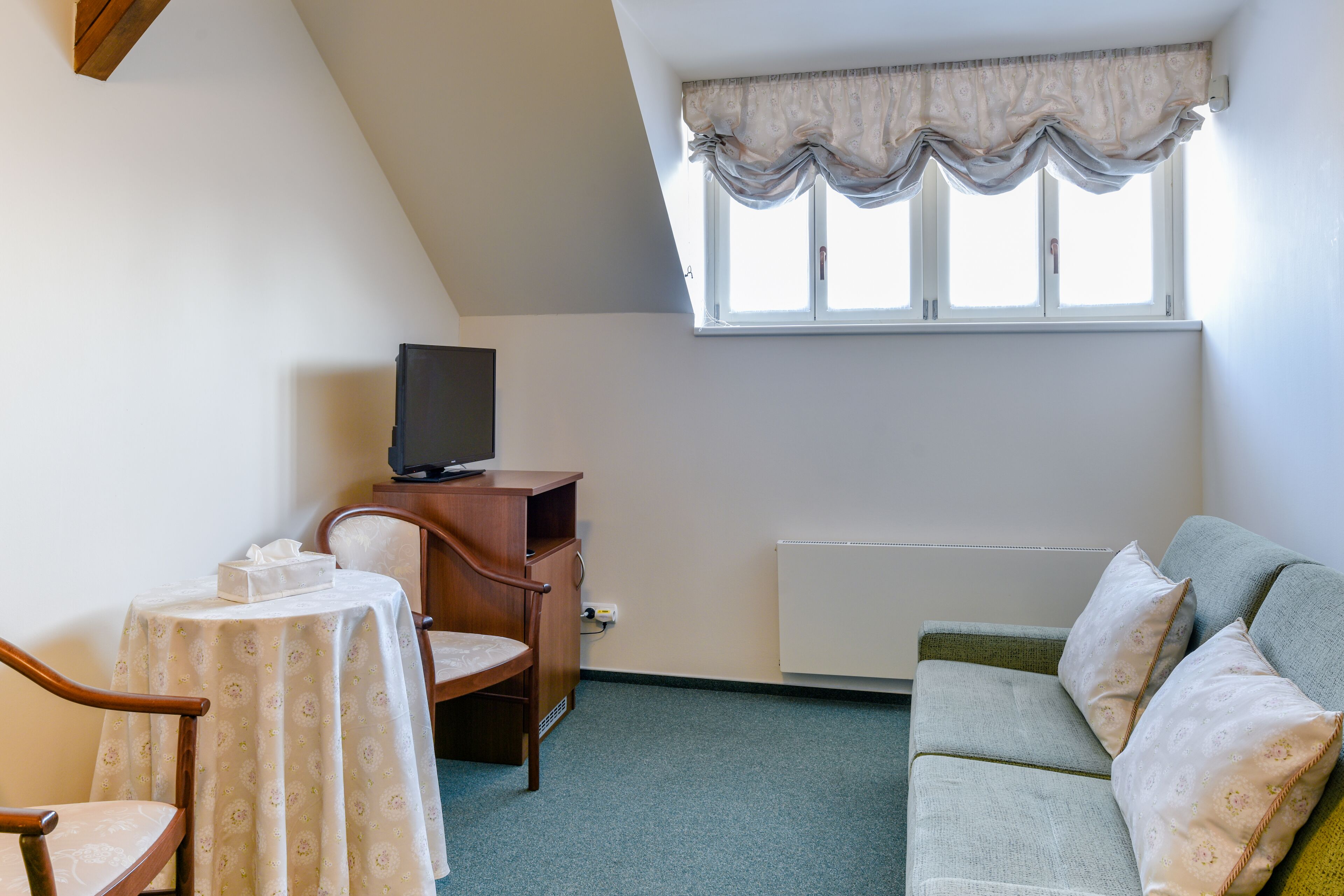 family room, 2 bedrooms, annex building | minibar, in-room safe, desk, iron/ironing board