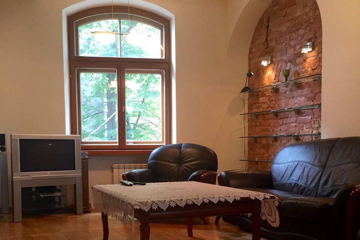 Standard Apartment 2 Bedrooms | Desk, iron/ironing board, WiFi (free)
