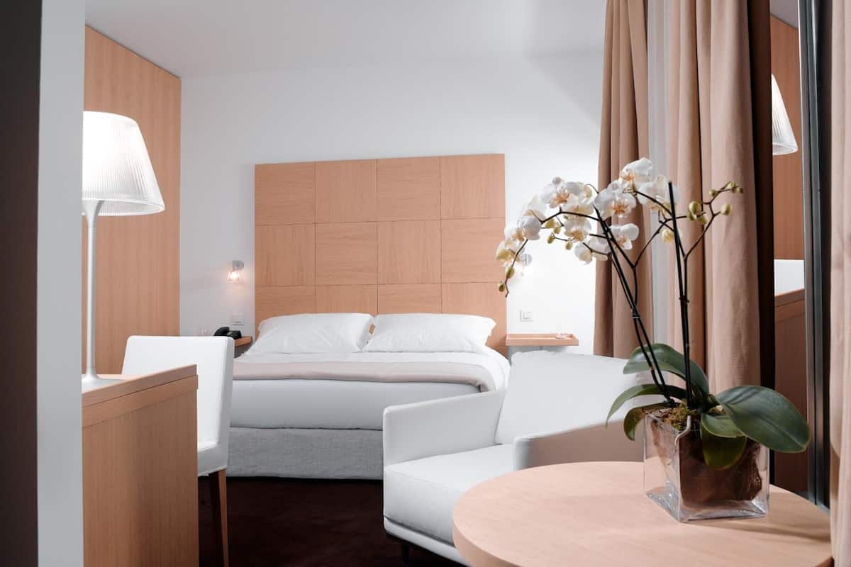 minibar, in-room safe, desk, iron/ironing board