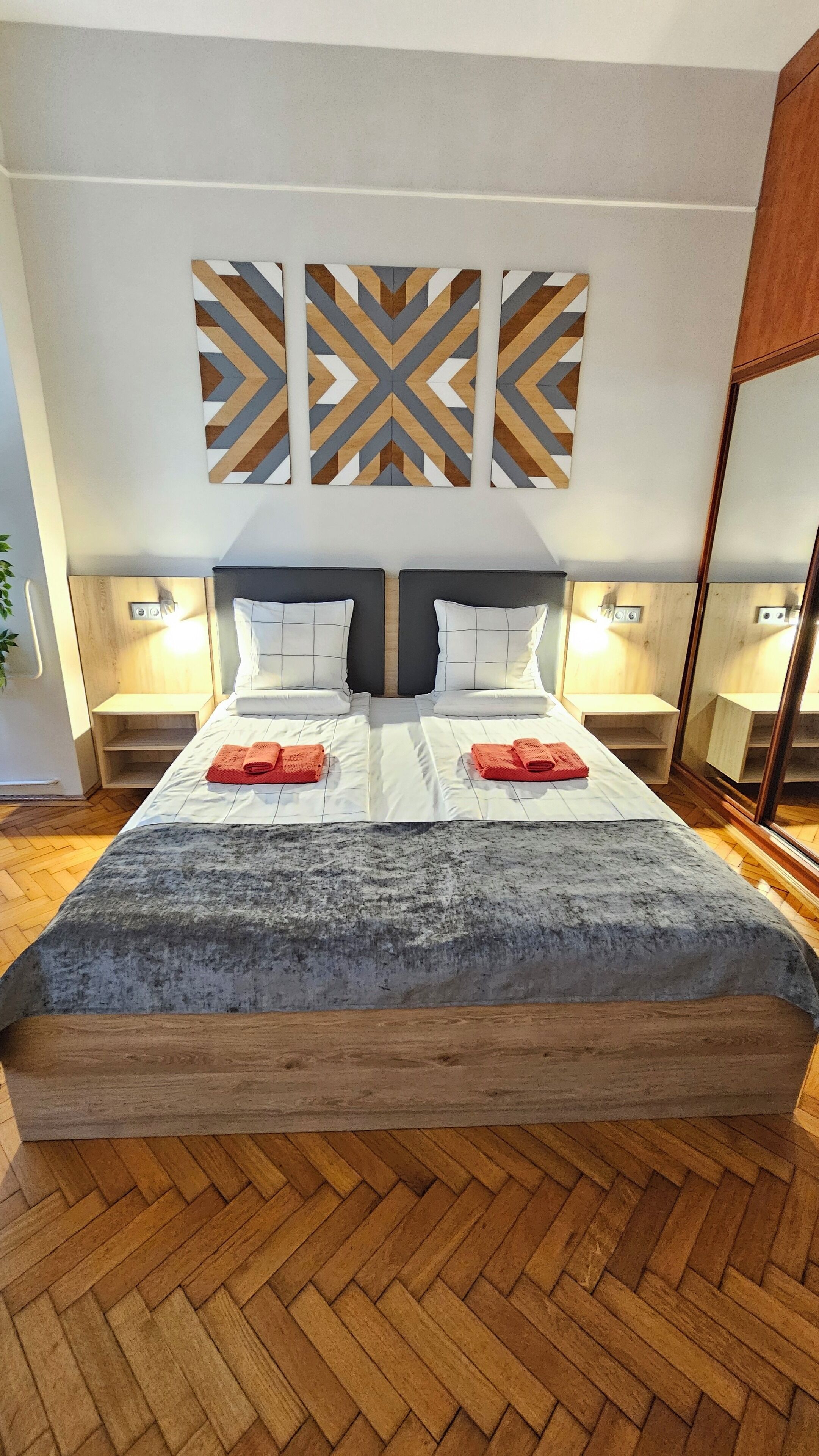 Apartment 2 Persons | In-room safe, individually decorated, individually furnished, desk