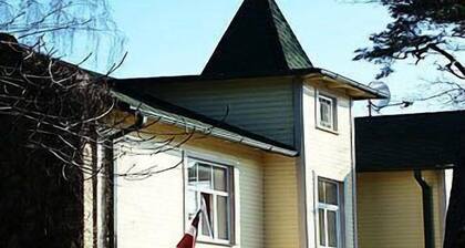 Sunny Side Apartments