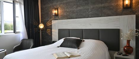 Chambre Supérieure | Bureau, chambres insonorisées, Wi-Fi gratuit, draps fournis