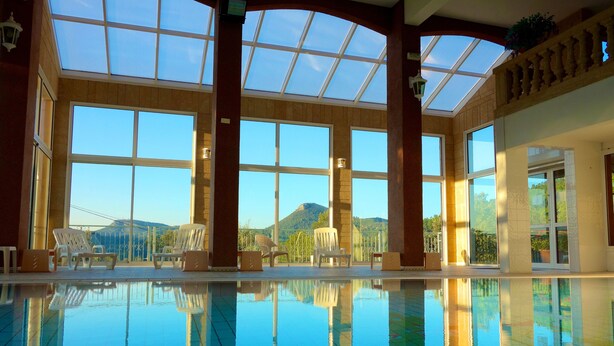 Indoor pool - La Porte des Cevennes (Anduze)