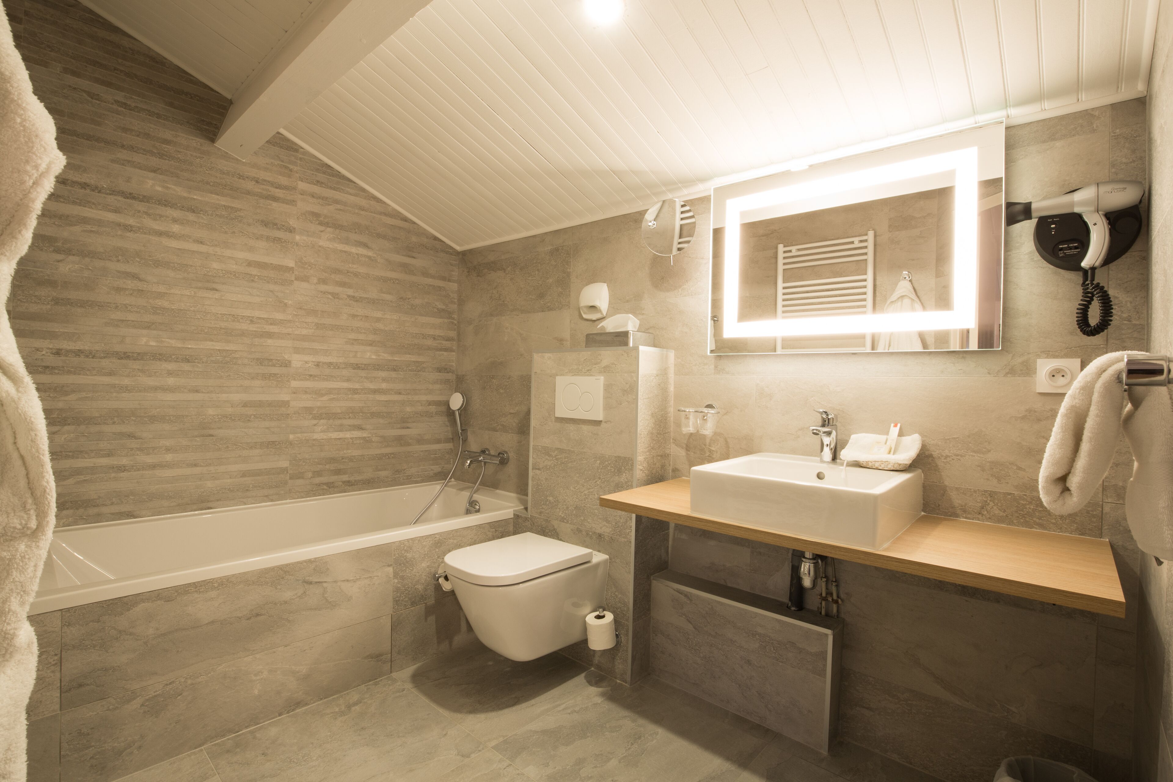 family quadruple room | bathroom | shower, hair dryer, towels