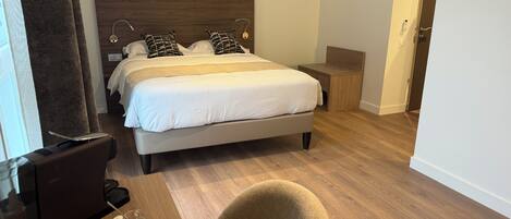 Decoración personalizada, muebles diferentes y escritorio