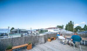 Dinner served - Base Taupo - Hostel (Taupo)