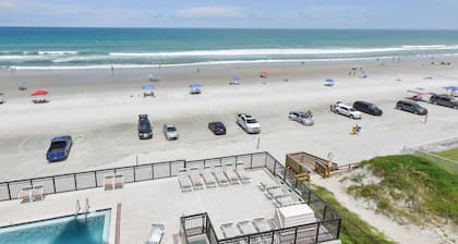 Ocean Trillium Suites
