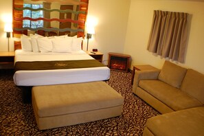 Premium bedding, desk, iron/ironing board, free rollaway beds - Alpine Lodge & Resort Burkesville (Burkesville)