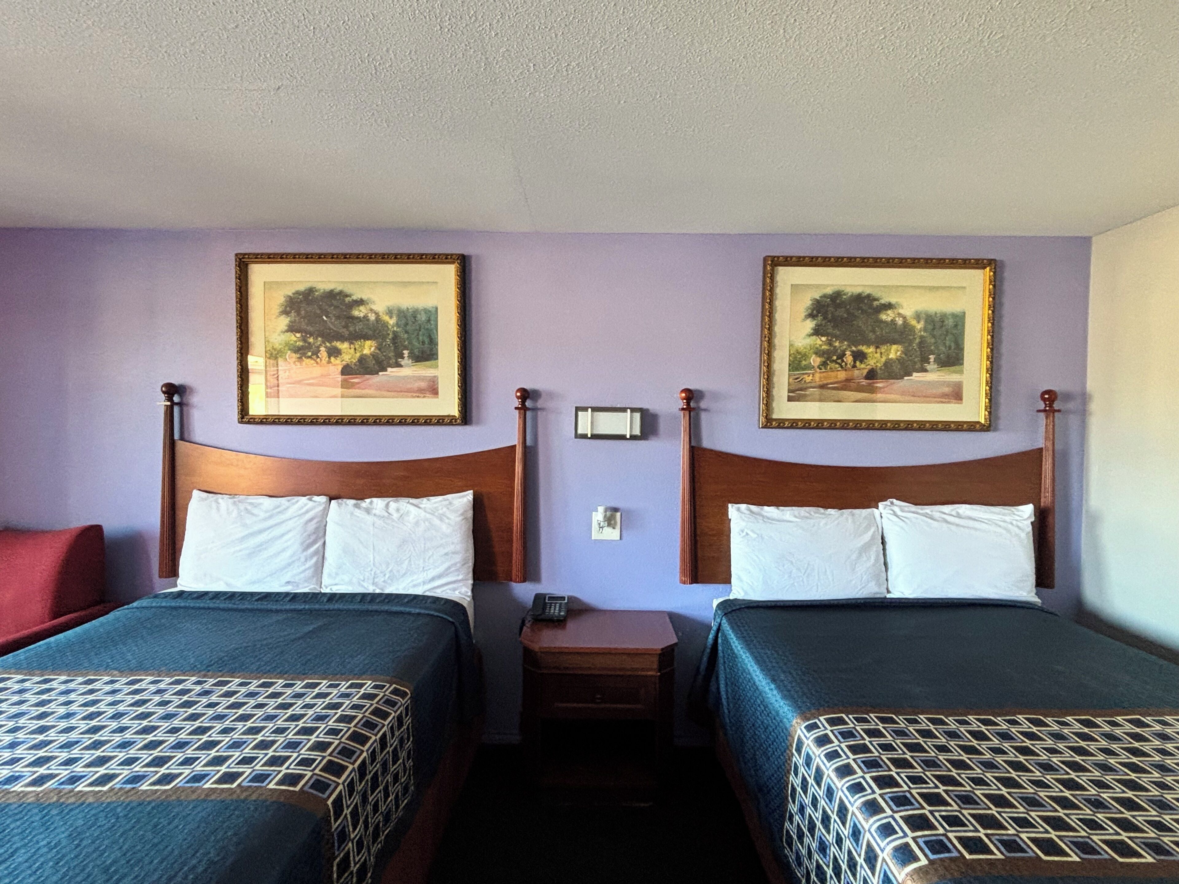 Iron/ironing board, free WiFi, bed sheets, alarm clocks