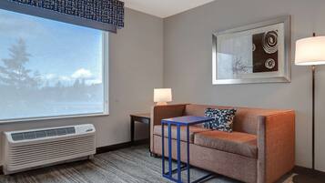 King Study with Sofabed | Living area