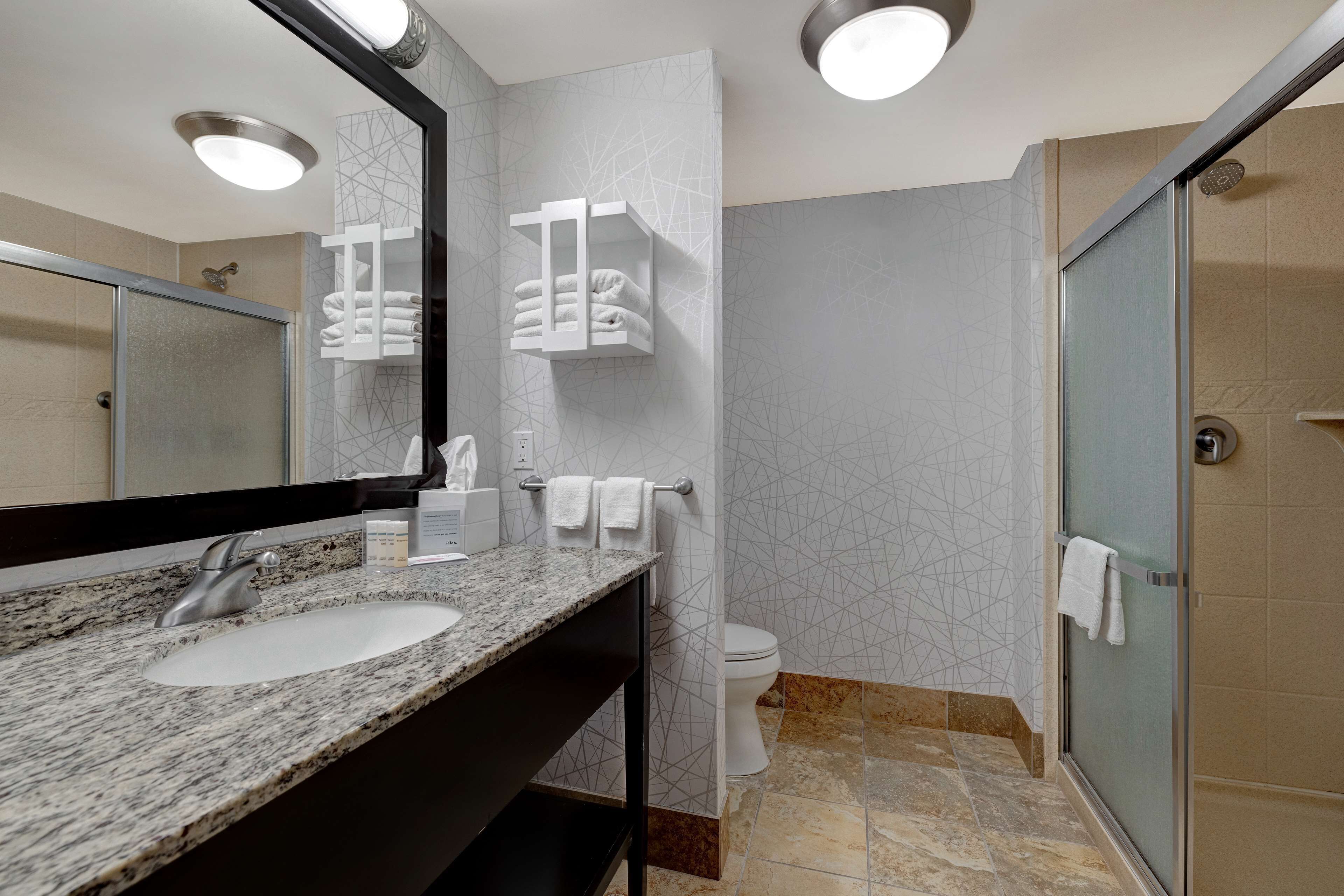 Photo - Hampton Inn & Suites Seattle/Federal Way