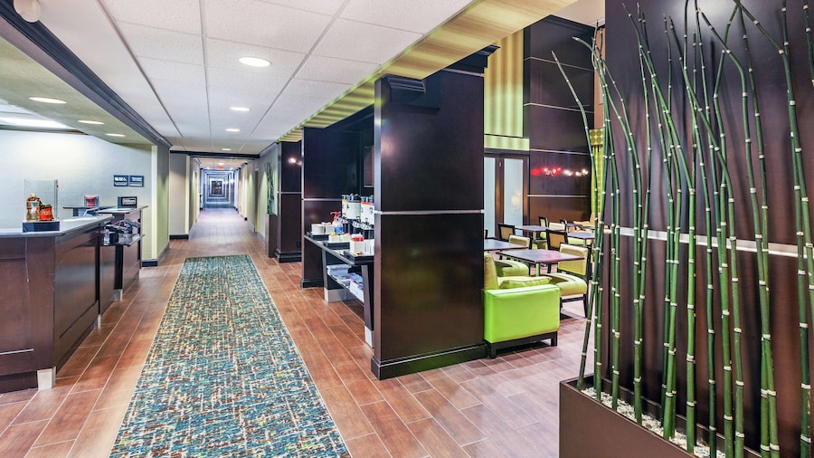 Hampton Inn & Suites Houston/League City