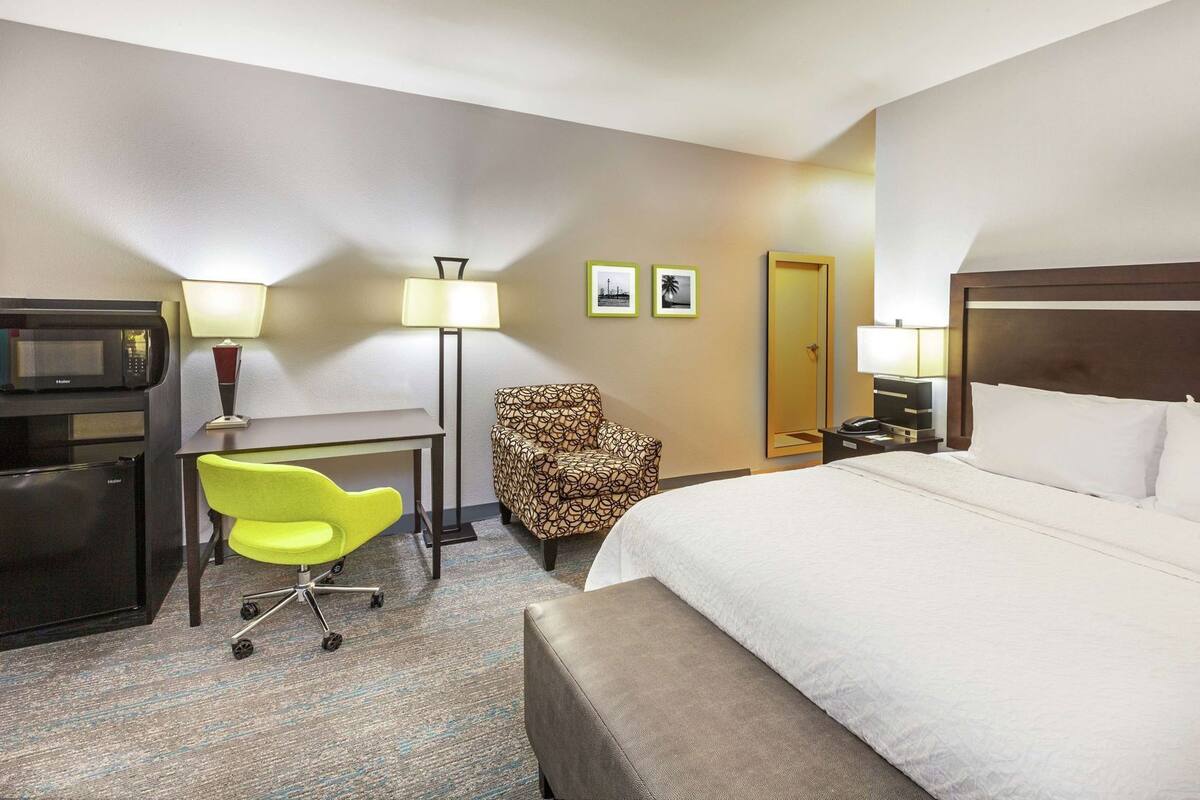 In-room safe, iron/ironing board, free WiFi, bed sheets