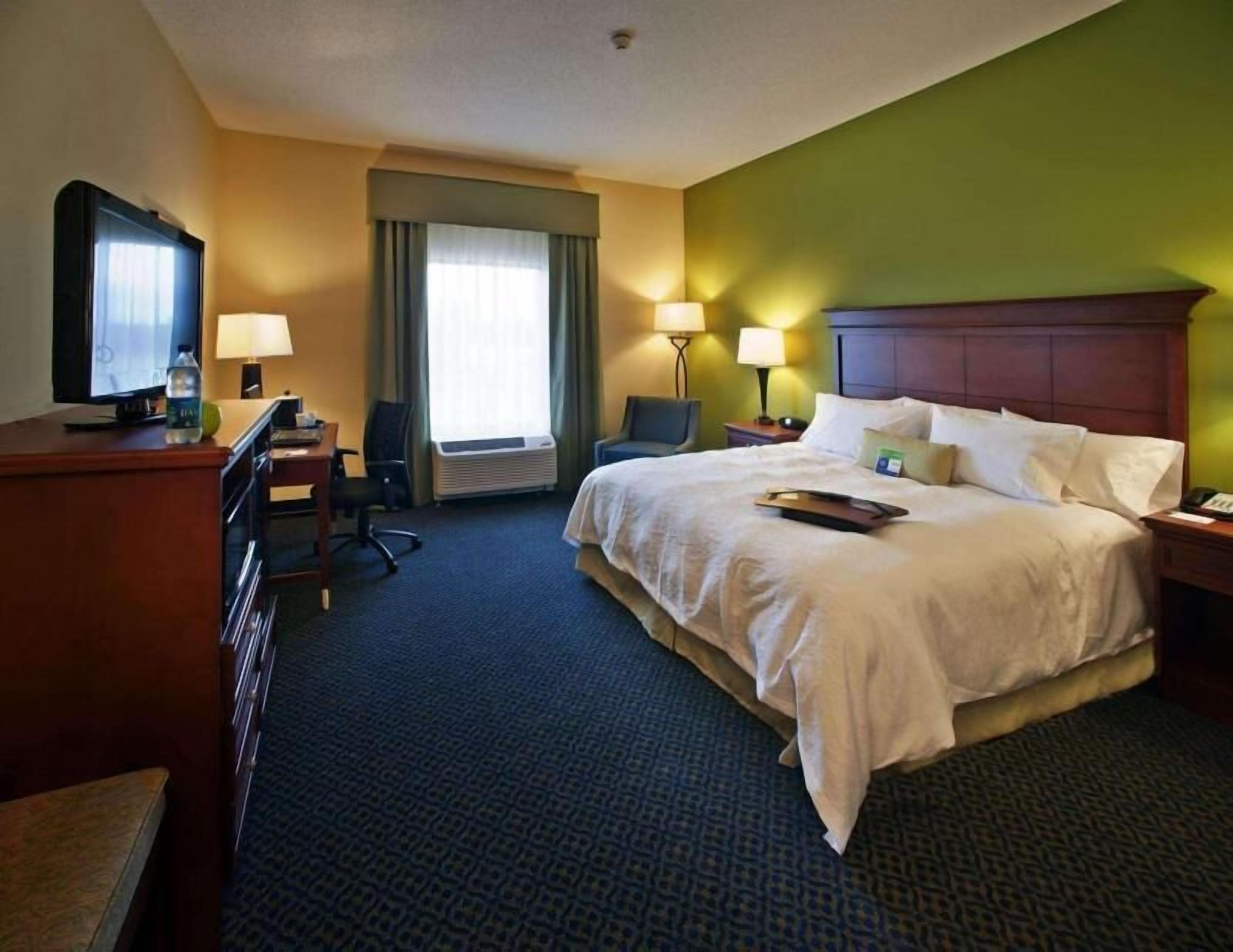 Iron/ironing board, free WiFi, bed sheets, alarm clocks