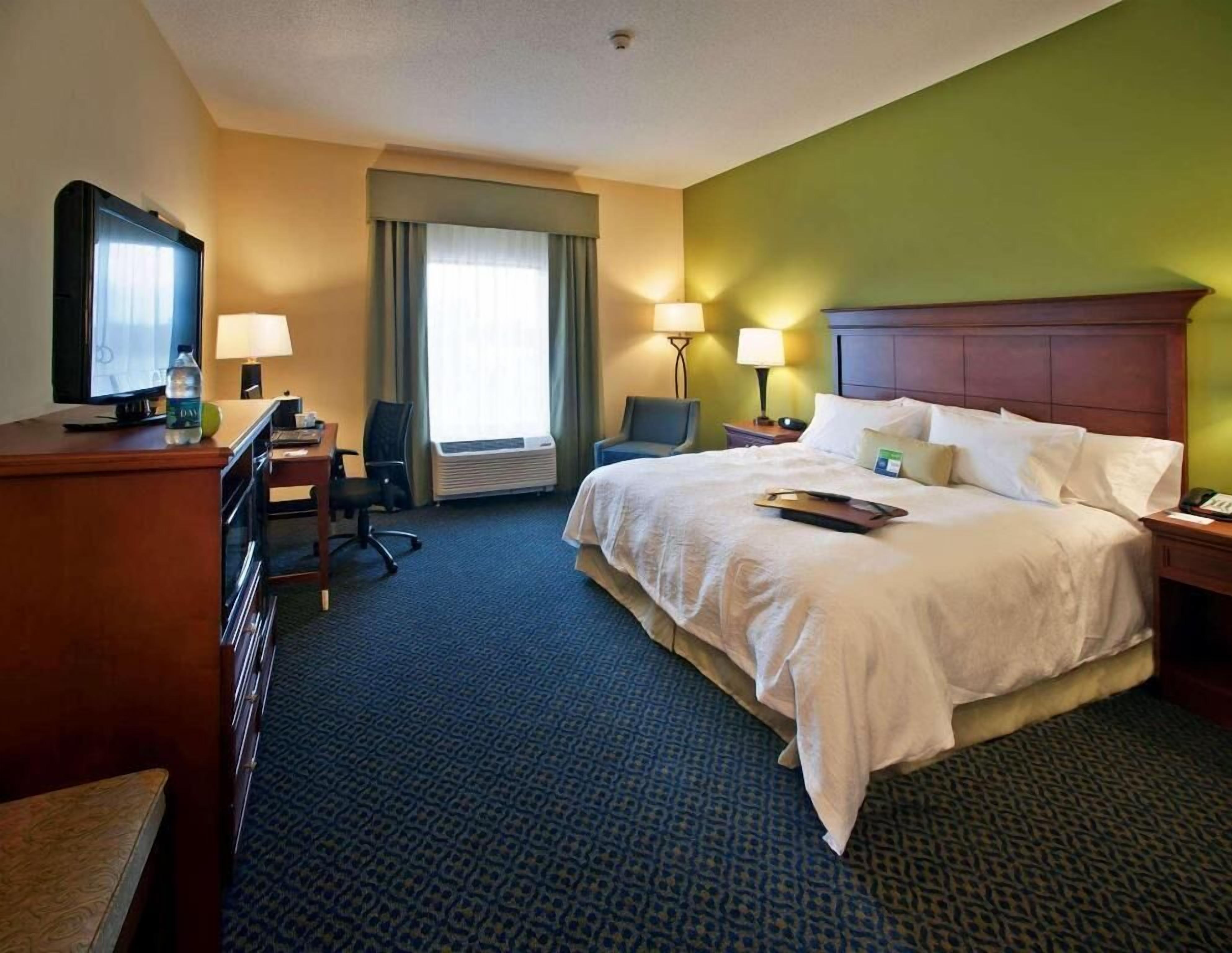 Iron/ironing board, free WiFi, bed sheets, alarm clocks