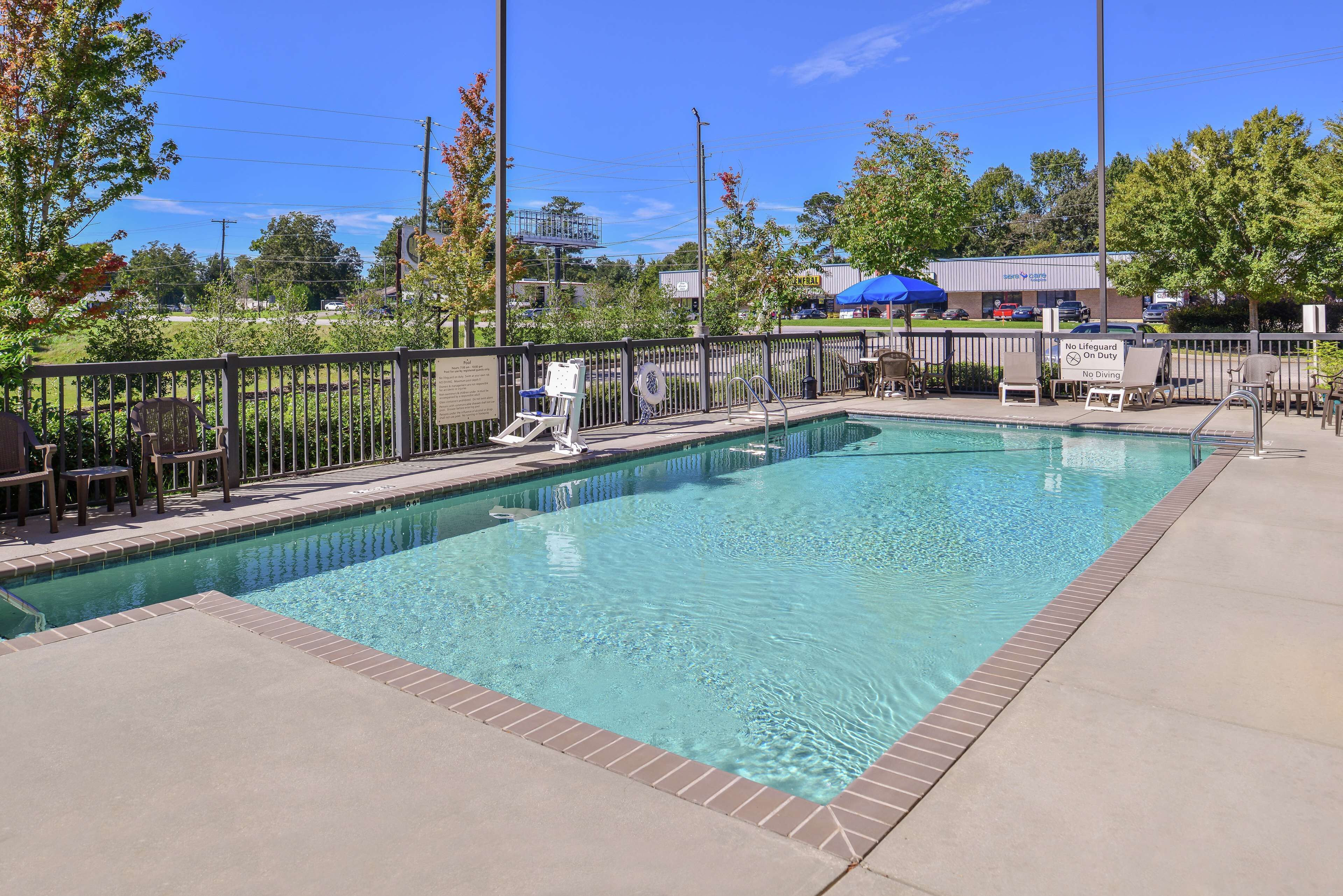 Seasonal outdoor pool