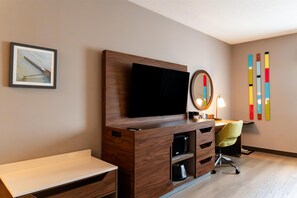 In-room safe, iron/ironing board, free WiFi, bed sheets
