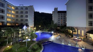 Outdoor pool, sun loungers