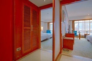 Superior Room, 2 Single Beds | Premium bedding, in-room safe, desk, soundproofing - Pullman Zhangjiajie (Zhangjiajie)