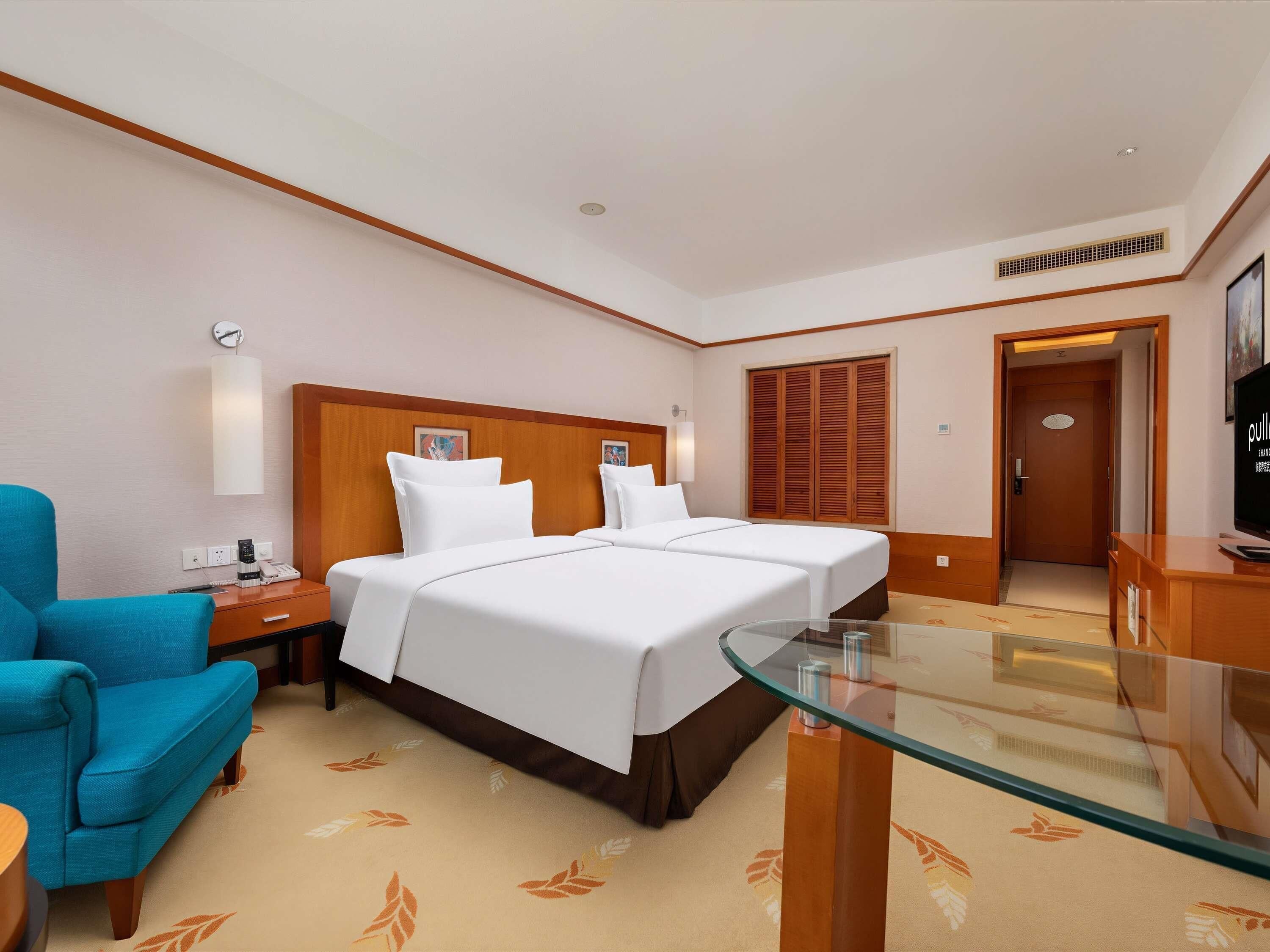 Deluxe kamer, 2 eenpersoonsbedden, toegang tot de clublounge (Executive) | Luxe beddengoed, een kluis op de kamer, een bureau, geluiddichte muren