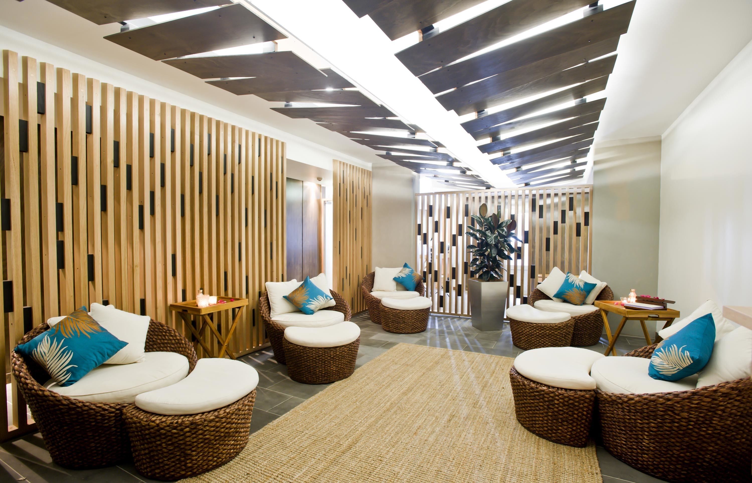 Couples treatment room(s), body treatments, hydrotherapy, aromatherapy