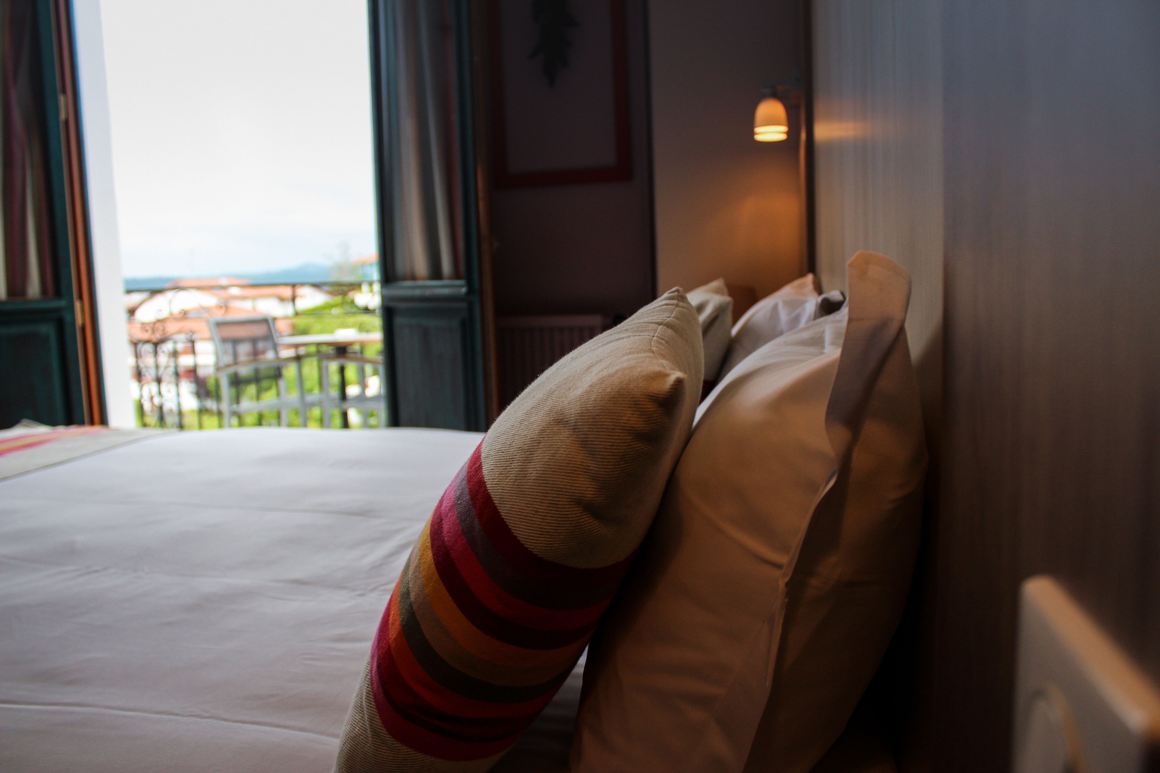 panoramic room, balcony, harbour view | individually decorated, desk, soundproofing, free wifi