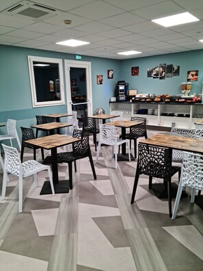 Daily buffet breakfast (EUR 11 per person)