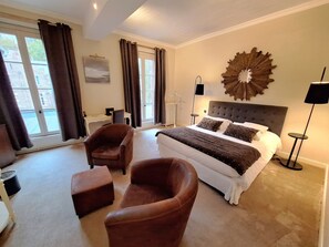 Double Room Domaine comfort plus | Premium bedding, minibar, in-room safe, individually decorated - Domaine de Joinville & Spa (Eu)