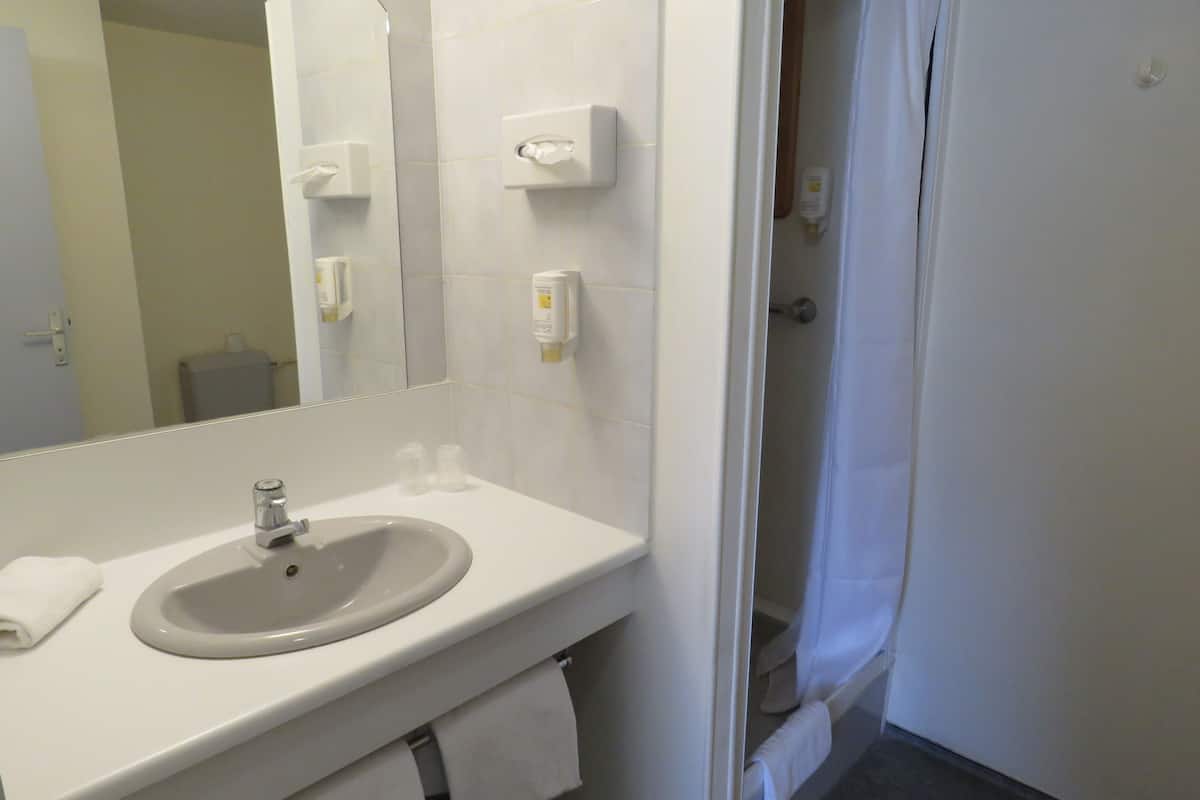 hair dryer, towels